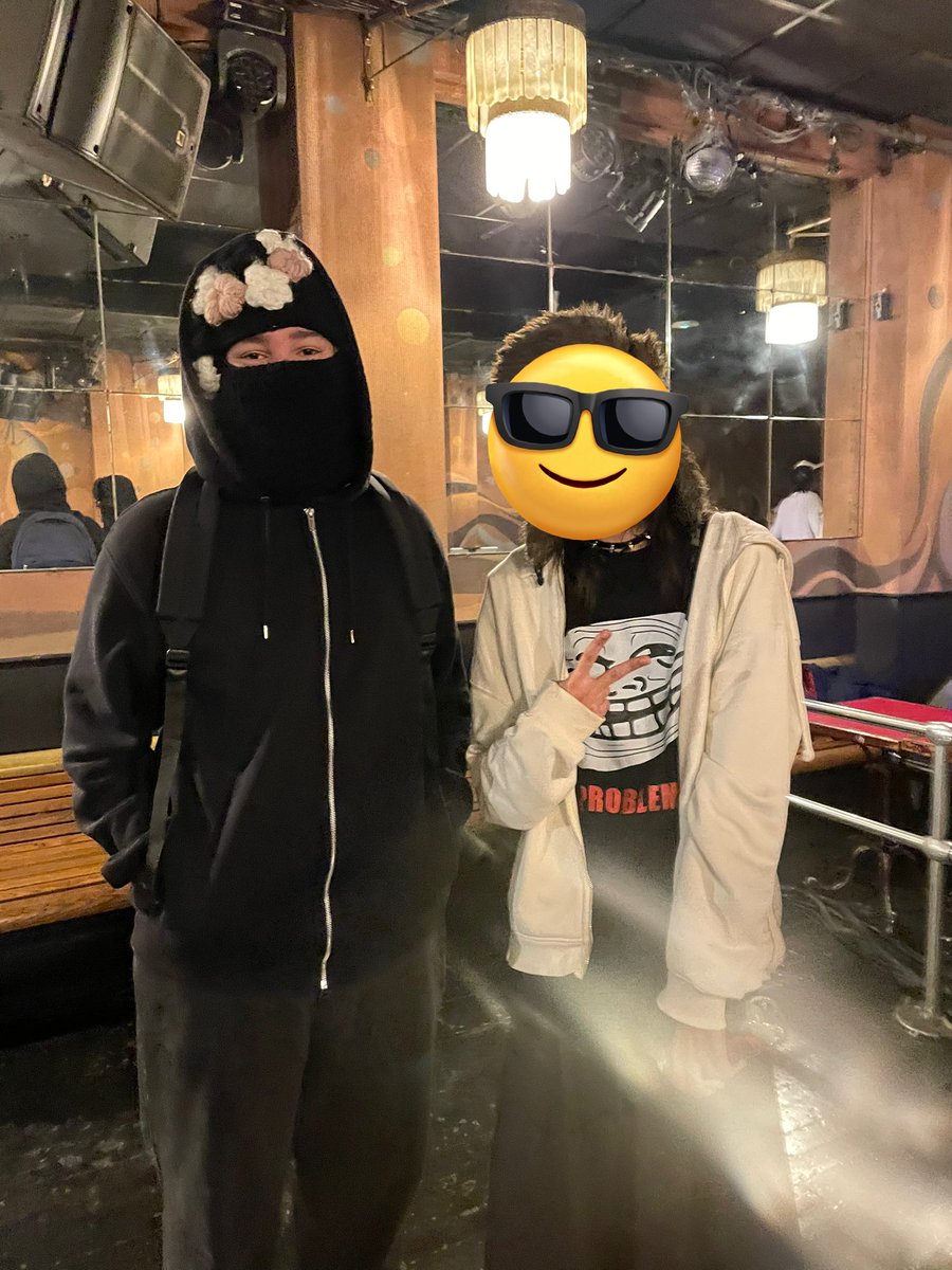 notesanstitre's tweet image. ihihihi the mac (❤️❤️❤️❤️) sunburn zuka et sariass