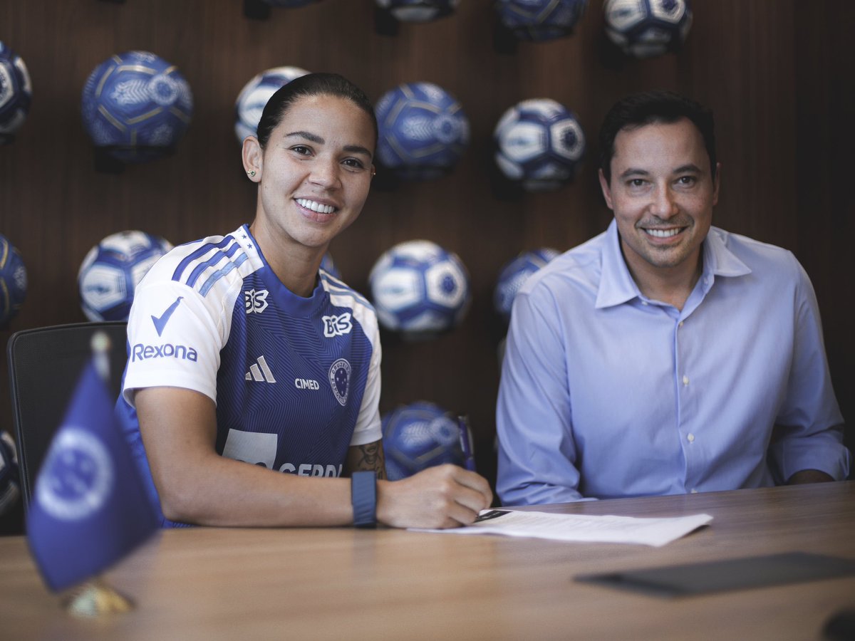CruzeiroFem's tweet image. 𝐂𝐎𝐍𝐓𝐑𝐀𝐓𝐎 𝐑𝐄𝐍𝐎𝐕𝐀𝐃𝐎! Lorena Bedoya renovou seu vínculo com o Cruzeiro até o fim de 2027! ✍️🦊

Seguimos juntos, Bedoya! 💙

📸 @gustavomjpeg