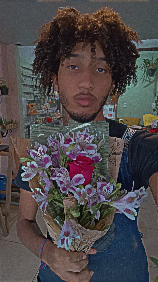 yuReeynઇଓ 🪓spears tweet media