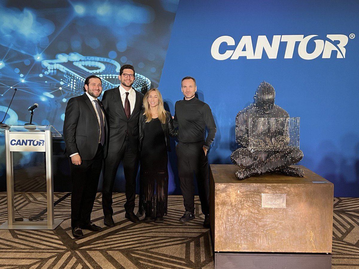 Satoshigallery tweet media