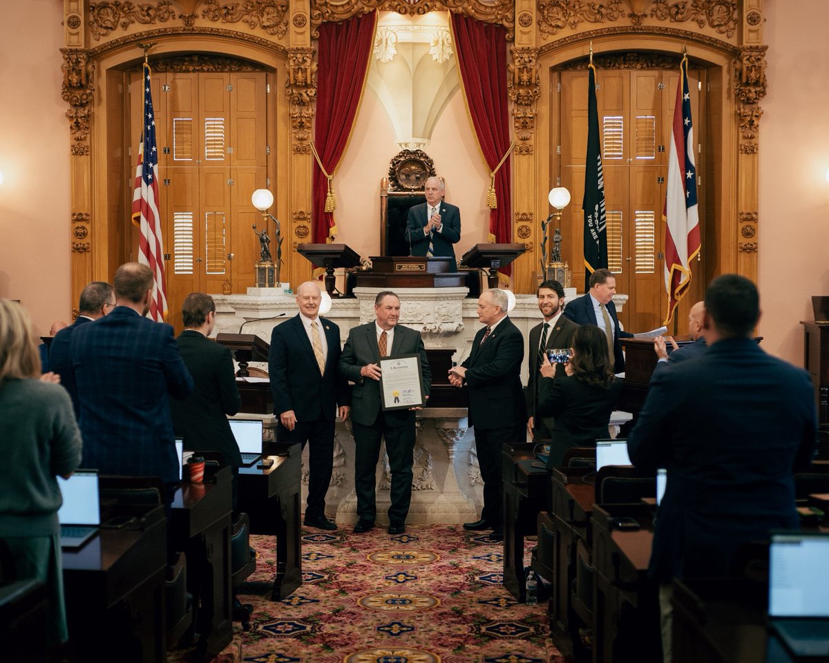 Our retiring Chief Deputy Auditor Bob Hinkle received a standing ovation at the Ohio Statehouse today in recognition of his 40+ years of dedicated public service.