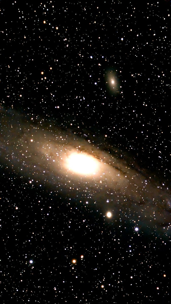 SkeletGold fam, sleep tight and dream big ✨🌌 I’ve just stacked 500 photos of M31 - the Andromeda Galaxy! 🚀✨ Do you like this cosmic masterpiece? $SKG