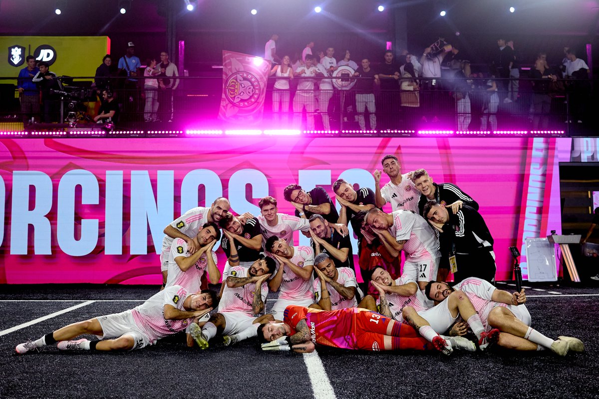 Porcinos FC tweet media