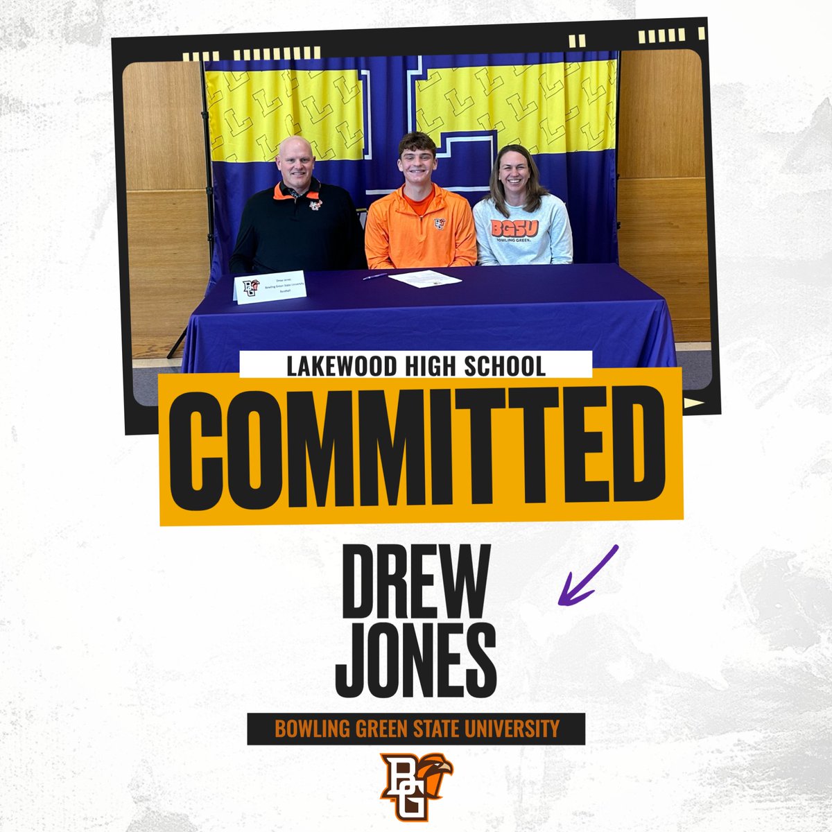 ✍️SIGNING DAY📝

Congratulations to <a href="/C_Russell_25/">Cooper Russell</a> &amp; <a href="/realdrewjones1/">Drew Jones</a> on their commitment to play baseball next year at the Division I level!

Cooper will be joining @BrownUBaseball for his next chapter 🐻

Drew will be joining <a href="/BGSU_Baseball/">BGSU Baseball</a> for his next chapter 🟠

#RangerWay