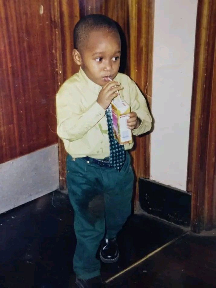 Sbee_07's tweet photo. Abeg clear road!🤭🤭🤭😩 💃

BIG SHEGGZ BIG 30
HAPPY BIRTHDAY SHEGGZ

#SheggzOlu https://t.co/jRLmr9idtH