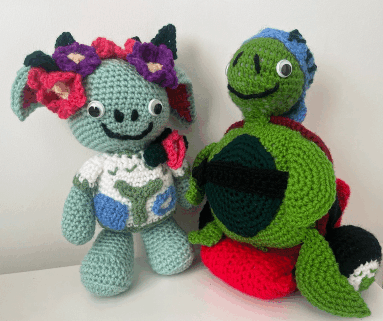 🎉 Tá buaiteoir againn—agus táimid chomh bródúil!
Roghnaíodh dearadh ár ndalta sa Chomórtas Mhasc Saoránacht Dhomhanda Green-Schools 🇮🇪🌍
👏 Comhghairdeas mór leis na hiontrálacha eile go léir ♥ 
#GreenSchools #GlobalCitizenship #STEM #SDG12 #SDG13 #SDG17 <a href="/GreenSchoolsIre/">Green-Schools</a>