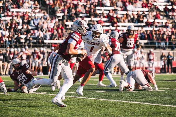 Final home game at Roos this Saturday as the Eags celebrate Senior Day! 

DETAILS 📰 bit.ly/3LEeHt1

#GoEags #EKG