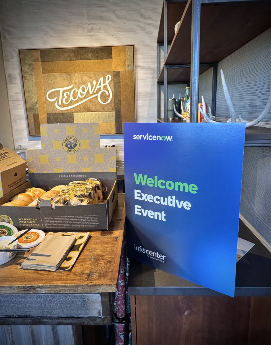 InfocenterIO's tweet image. We had a great time connecting with customers today at Tecovas in Charlotte. 🤠

Just like the perfect pair of boots 👢, #AI is about finding the right fit tailored to each organization’s unique needs. We’re here to help you step confidently into the future of transformation. 🚀
