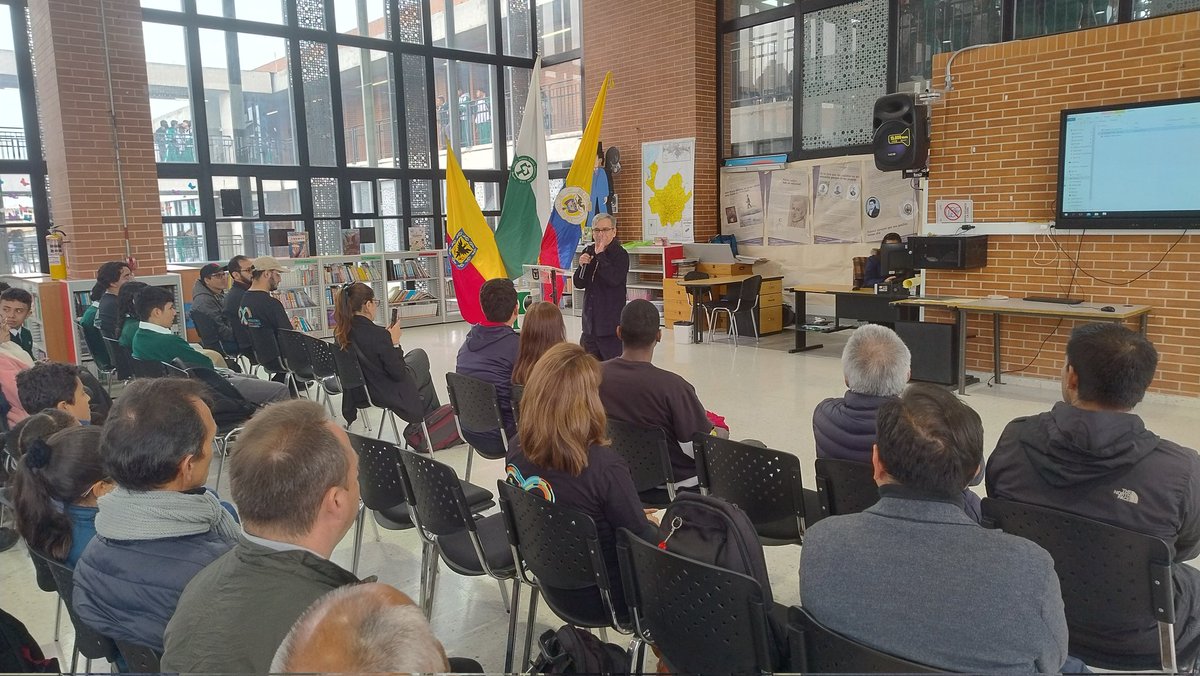 César López tweet media