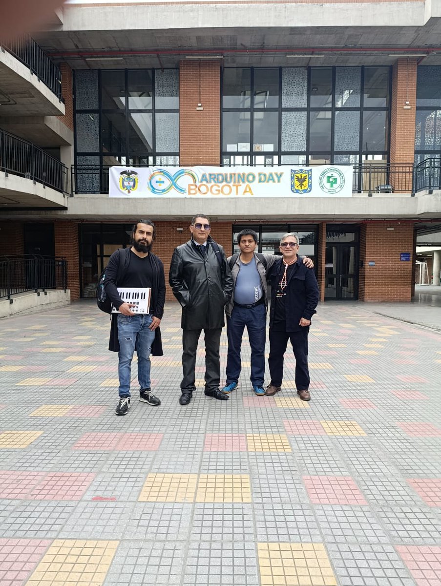 César López tweet media