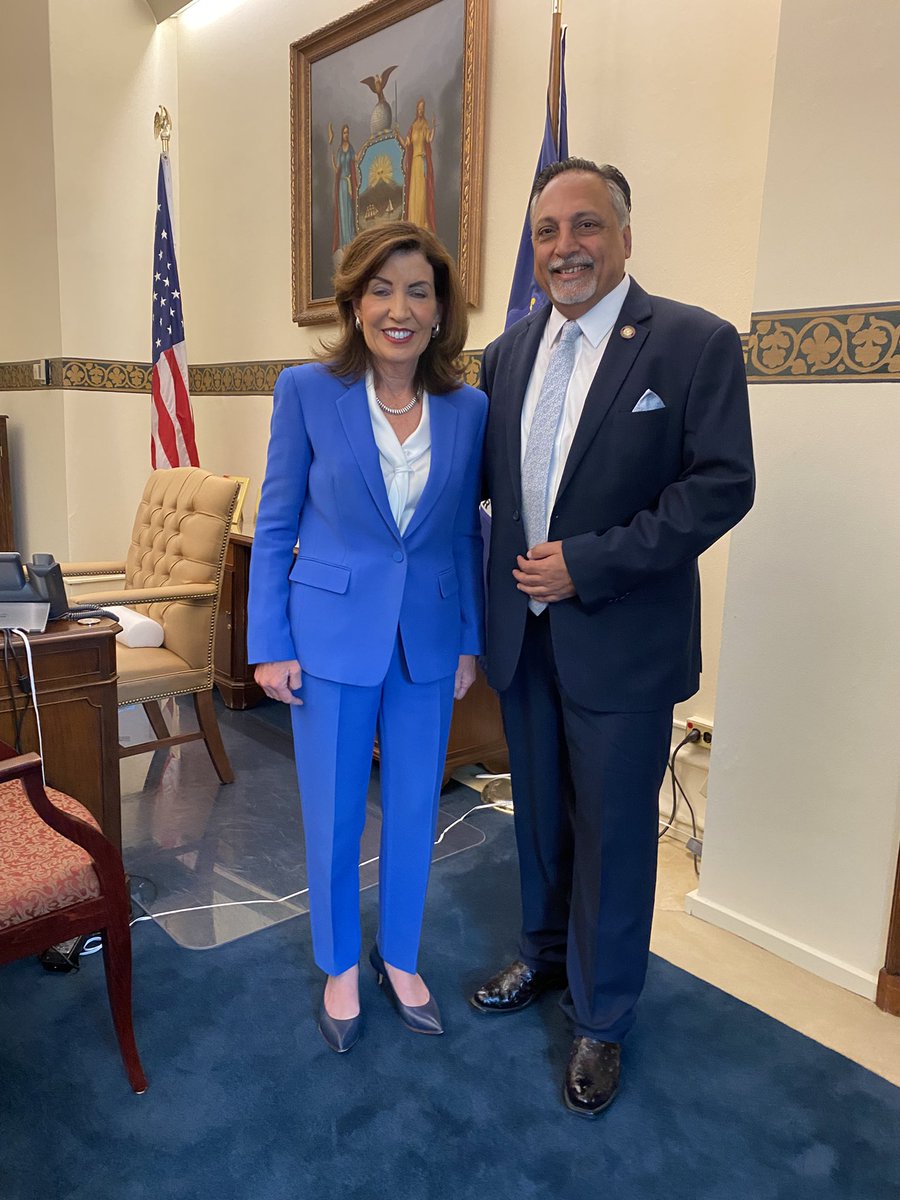 DoctorLalani's tweet image. #DemocracyDefender 
Thank you @GovKathyHochul 
for helping @TexasHDC fighting for democracy #TogetherWeWin #Lalani76