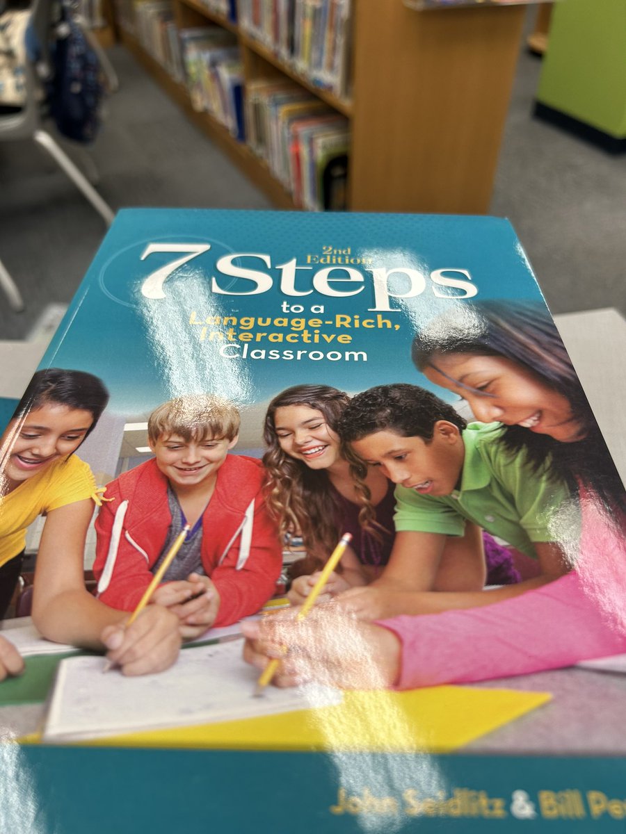 hugo_bil's tweet image. Great session with our exceptional @HBGElementary teachers! Focused on promoting academic language and encouraging the use of complete sentences to foster student success. @Seidlitz_Ed @DRMLARA @DrH_OnTheEdge @JRod_EISD @ednanesnu @CanalesItzamara @EdgewoodLeads