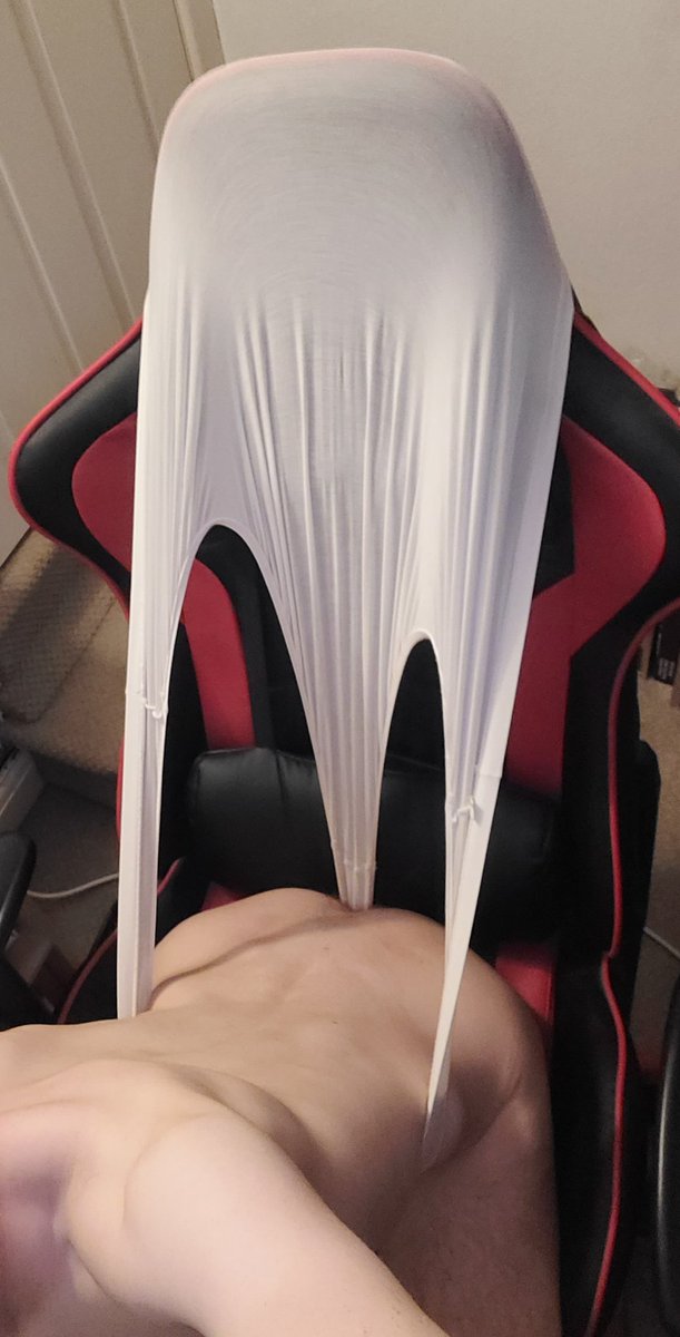 Please, guys, don't post these pics online!!! Everyone is going to see and call me names. They might send the pics to their friends and all laugh at my wedgie in their group chats!!! 😭🤓👀