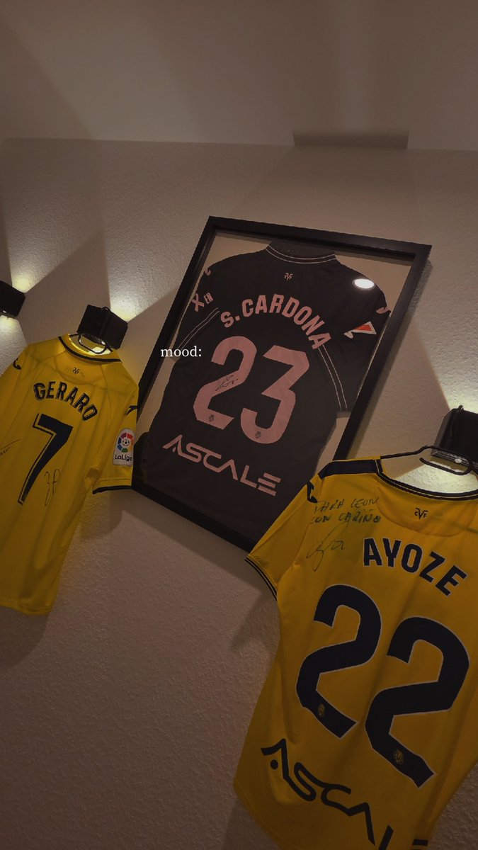 AnyLuke1's tweet photo. 🥹💛👋🏻 @VillarrealCF https://t.co/LKRHQnVpaY