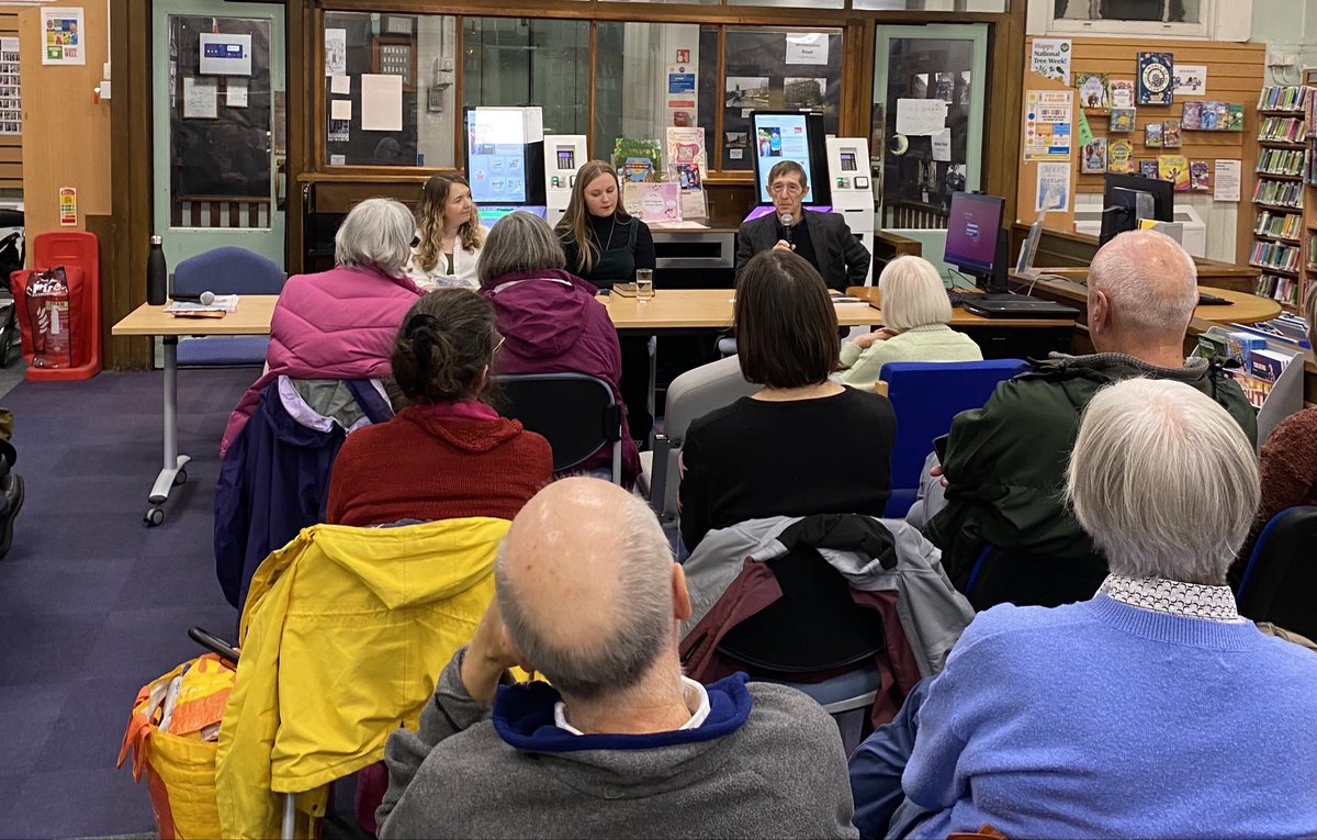 RedlandLibEvent's tweet image. Last night, in #Bristol’s #RedlandLibrary, Dr. Cody Porter (Senior Lecturer in Psychology UWE), Louise McLachlan (Senior Lecturer in Forensic Science UWE) and Brian Price (Author &amp;amp; crime science adviser) were on panel of our #DesertIslandBooks event on the Science of Crime.