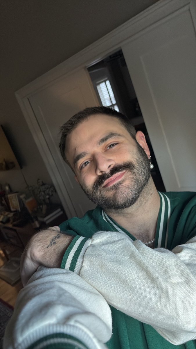 Princess of Genovia tweet media