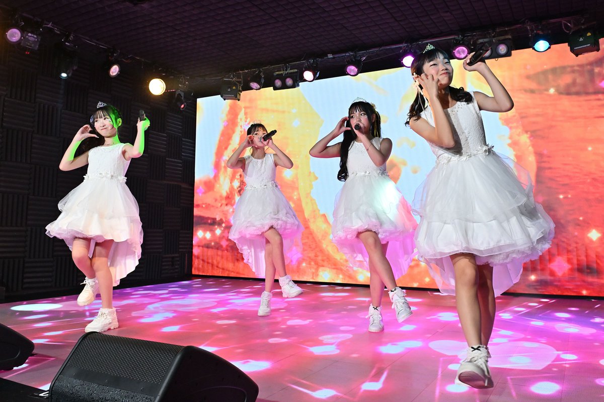 Star’s light at Stage Vol.81 1部　～しえる♡のいい歯の日ライブ～ 
秋葉原Galaxy

#PRiYAnCeR #Asha #Kwan #Milla #Wing