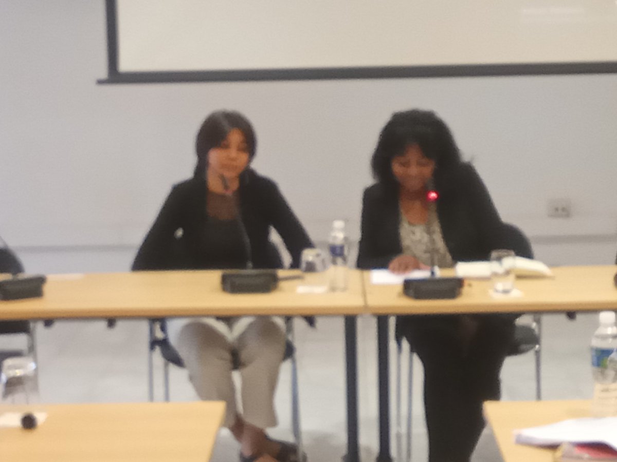 Clausurado en el ciem.cu  17 edición de Jóvenes sobre Economía Mundial  por la Subdirectora General Jourdys James con un reconocimiento por la participación a los ponentes.
4:56 PM · Nov 12, 2025
·
1
 Vi