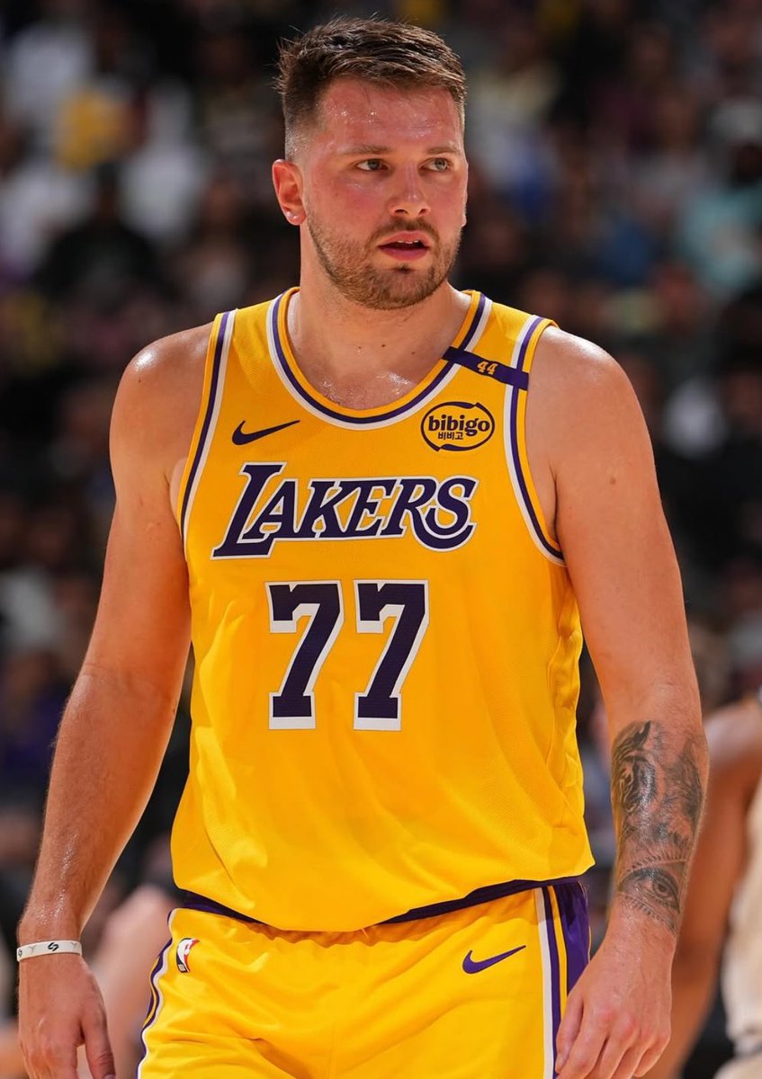 _NBAESP_'s tweet image. ✅ Si Los Ángeles Lakers ganan hoy a los OKC Thunder, vamos a sortear la camiseta de Luka Doncic entre todos los que den RT y nos sigan a nosotros y a @NBAFutQuality 

🍀🍀🍀🍀🍀