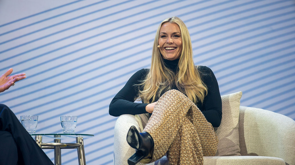 Deltek's tweet image. From the slopes to the stage! ⛷️ 🎤 @lindseyvonn  inspired the #DeltekProjectCon crowd today with lessons in resilience, reinvention, and the courage to chase your second act during her fireside chat with Natasha Engan.

Thank you, Lindsey, for sharing your incredible journey!🤩