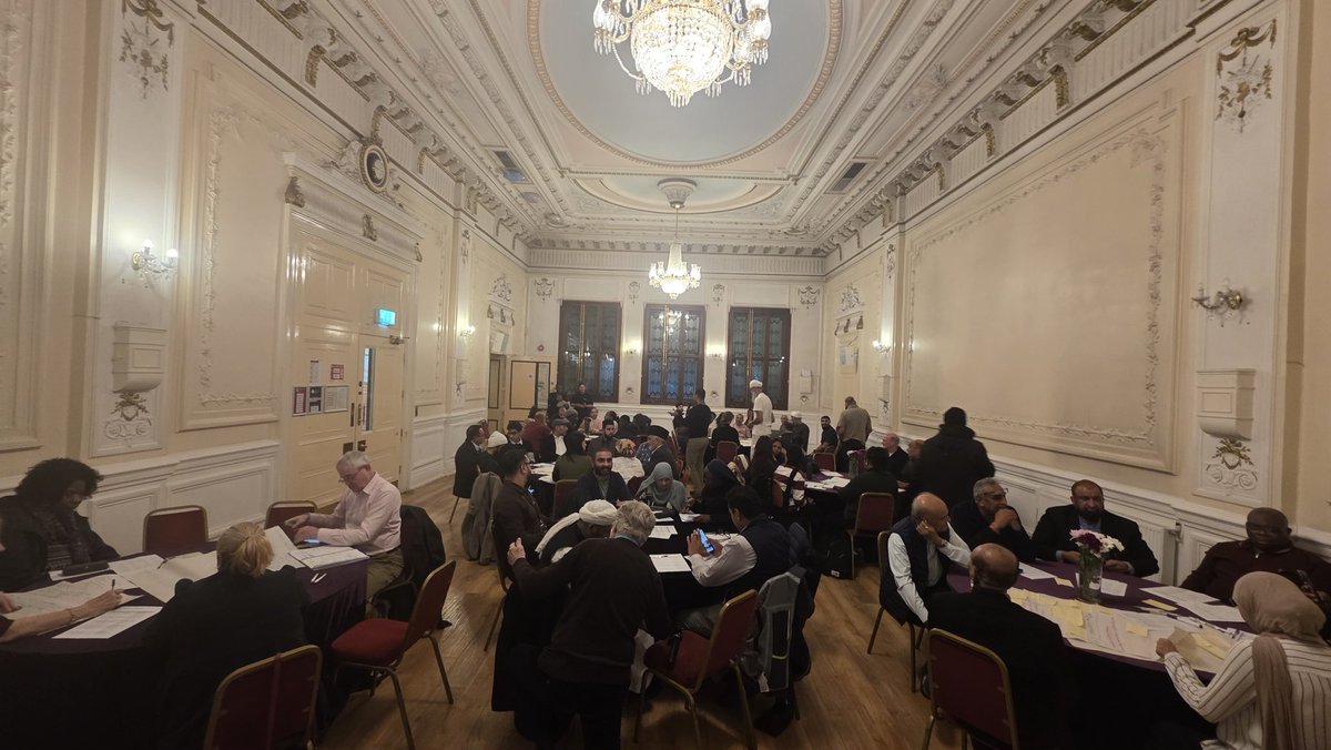 Attending  the "Interfaith Dialogue Gathering" in Newham, where faith leaders will come together to share priorities, explore common concerns, and shape a collective vision for partnership with the Council.

<a href="/stephenctimms/">Sir Stephen Timms</a> 
<a href="/NewhamLondon/">Newham London 💙</a> 
<a href="/HopeForHumani16/">Hope 4 Humanity (H2H)</a>