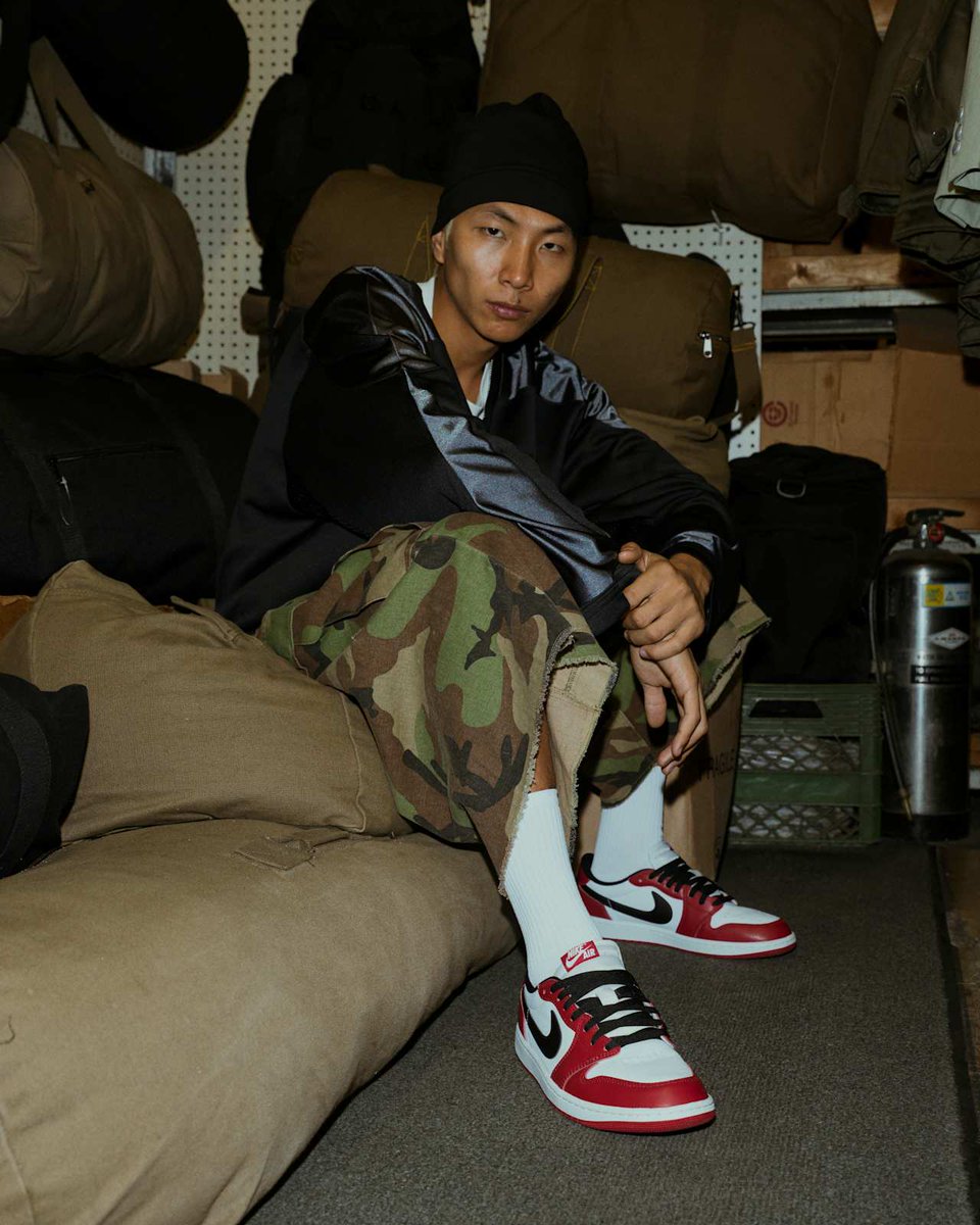 ExtraButter's tweet image. Air Jordan 1 Mens Retro Low “ Chicago” 

Releasing Saturday, November 15th

Availability: Enter online draw for in-store pick up at our LES location.
Price: $145