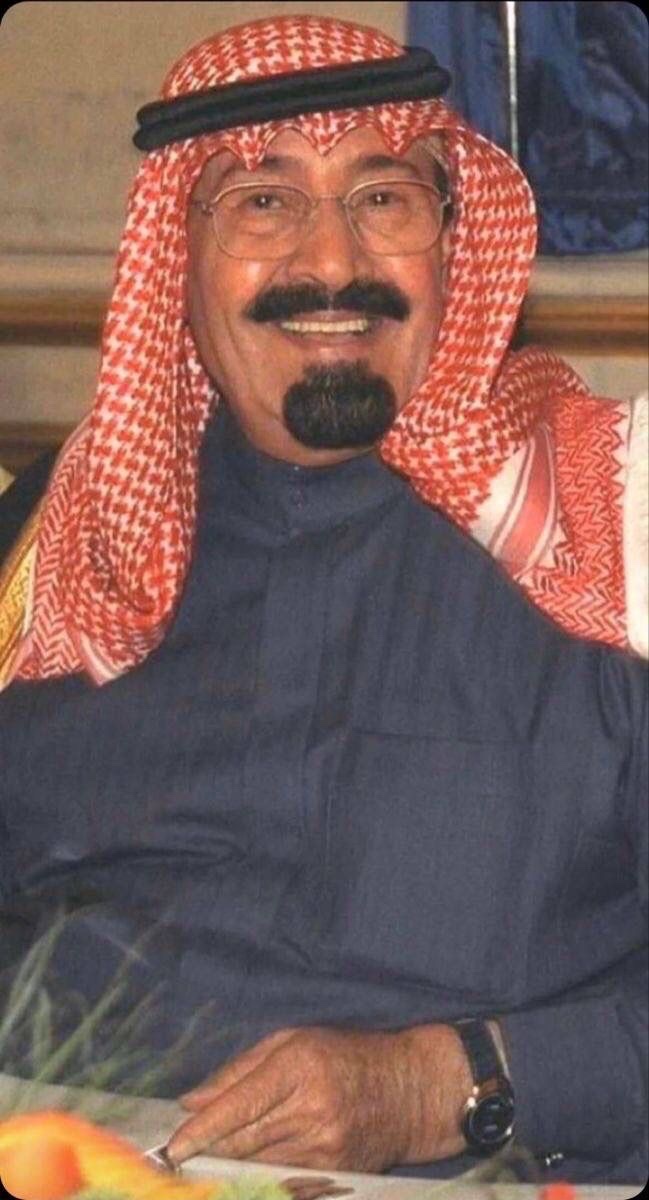 ksa_9w's tweet photo. تدرون أن أي مسلم يحج ويعتمر ويصلي بالحرم يكون للشعب السعودي أجر بمشيئة الله لا ينقطع بسبب أن الملك عبد الله رحمة الله نوى توسعة الحرم تكون صدقة جارية لنا🤍🇸🇦

- لم ينسانا فلا تنسوه من دعائكم ❣️. https://t.co/yK4T2GXKUa