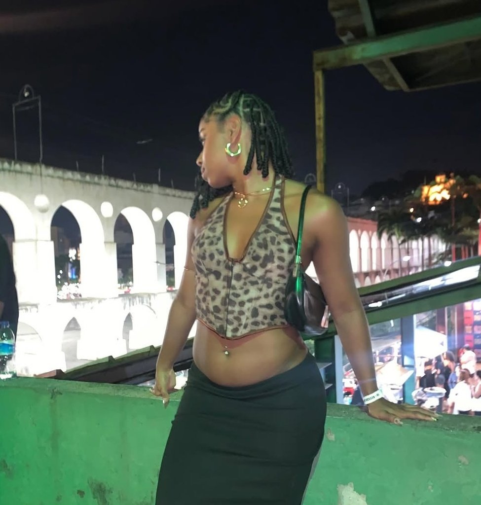 auttkp's tweet image. oi pretinhas