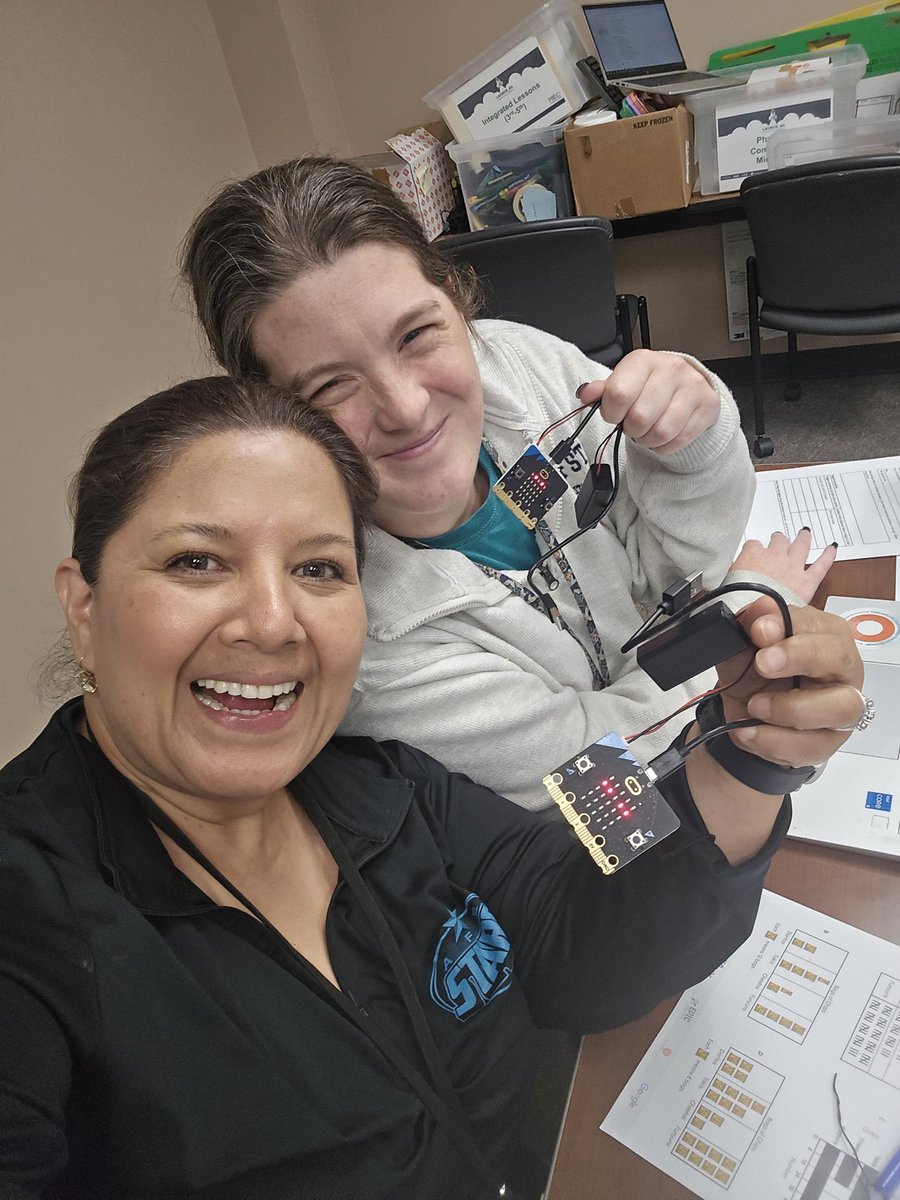 Fabulous 4th Grade Stars tweet media