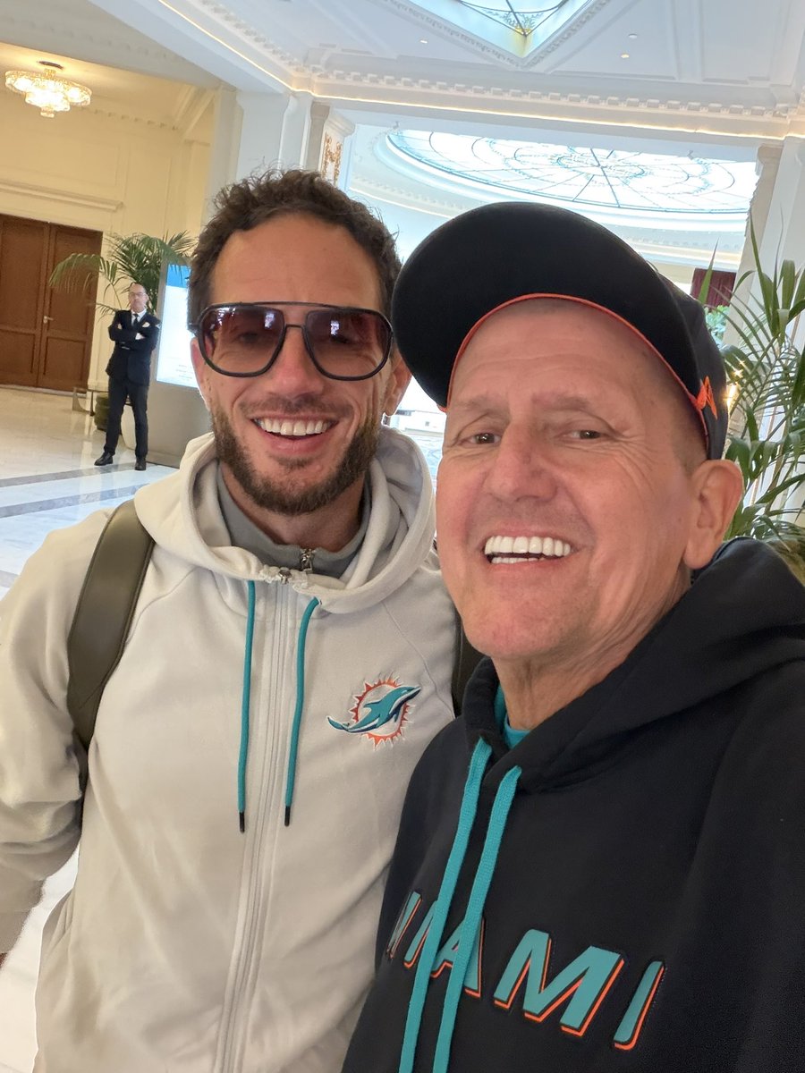 I told Coach nice trolling Barfalo now let’s do it again #PhinsUp