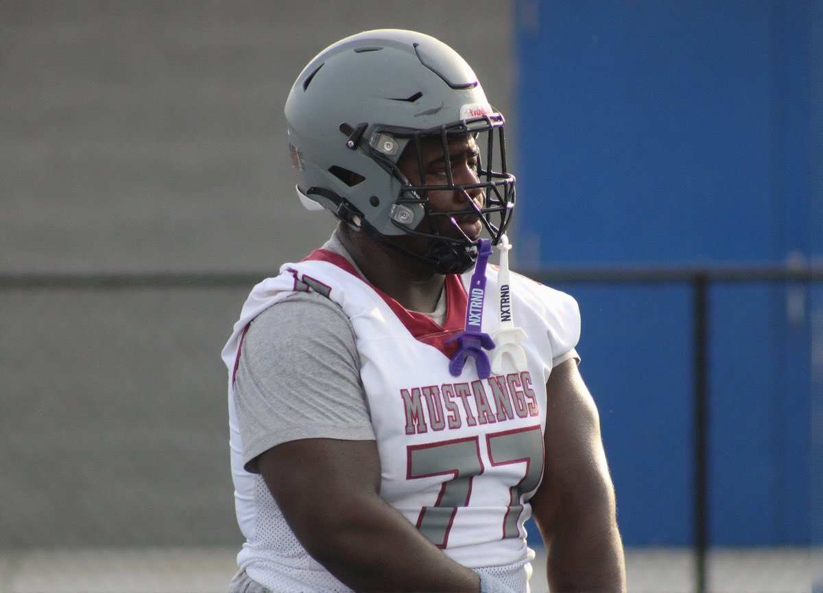 Macin James tweet media