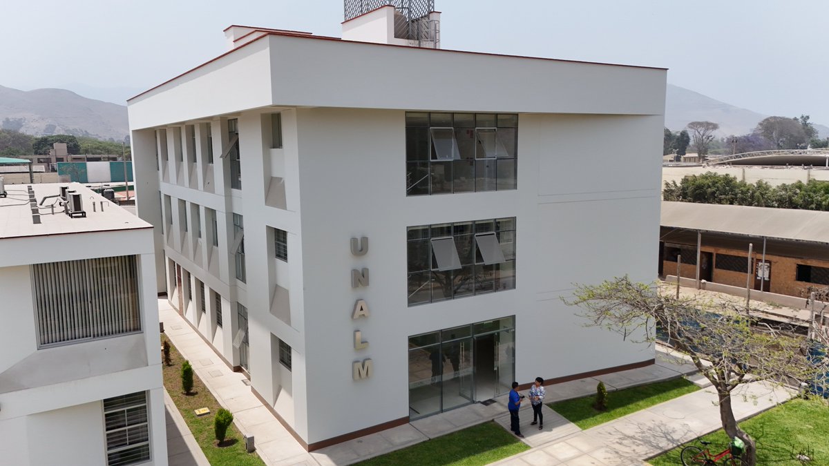 UNALM_online's tweet photo. 🏗️ UNALM concluye la obra de mejoramiento y ampliación de la DIGA
La nueva infraestructura optimiza los servicios administrativos y fortalece la gestión institucional. Actualmente, se encuentra en proceso de recepción. 🌿
#UNALM #InfraestructuraMolinera #OrgulloMolinero https://t.co/33lzlgSec2