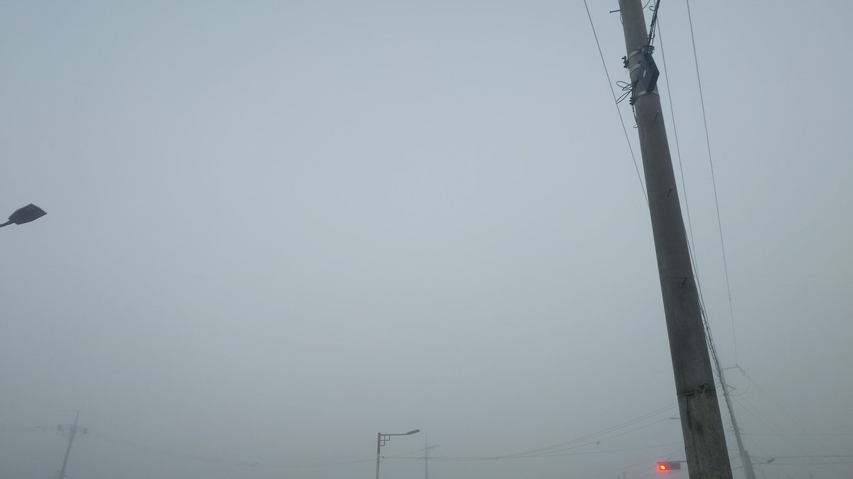 수험생 여러분 수능 잘 보고 와요
저는 이면세계에 크리쳐 창궐하는 시기라 재료구하러 가겠습니다
살려줘