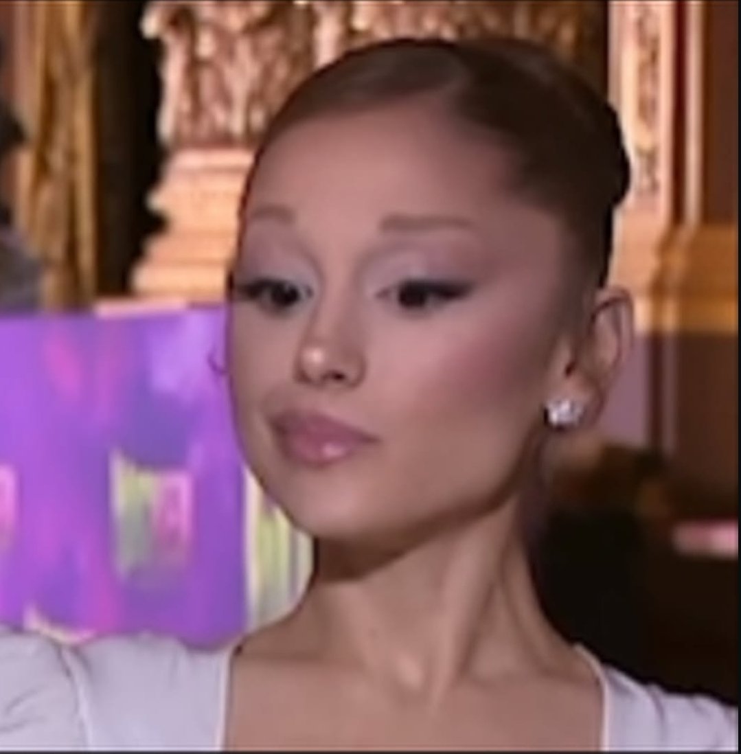 clelia; has seen JOE🌕🎫 (@hesitatekk) on Twitter photo 