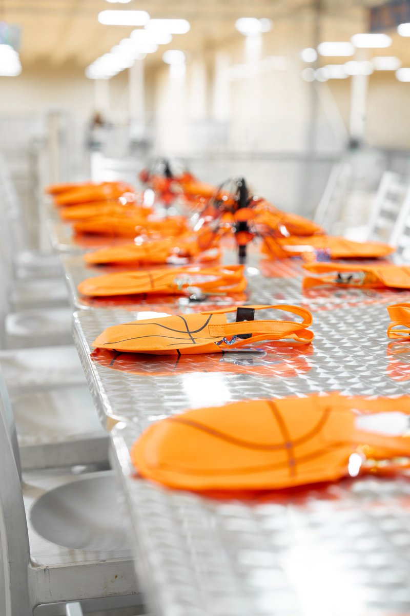How perfect are these little details?! 🎉 We host parties that are just as fun as game day! Visit the link for more details 

pacersac.com/facility/birth…