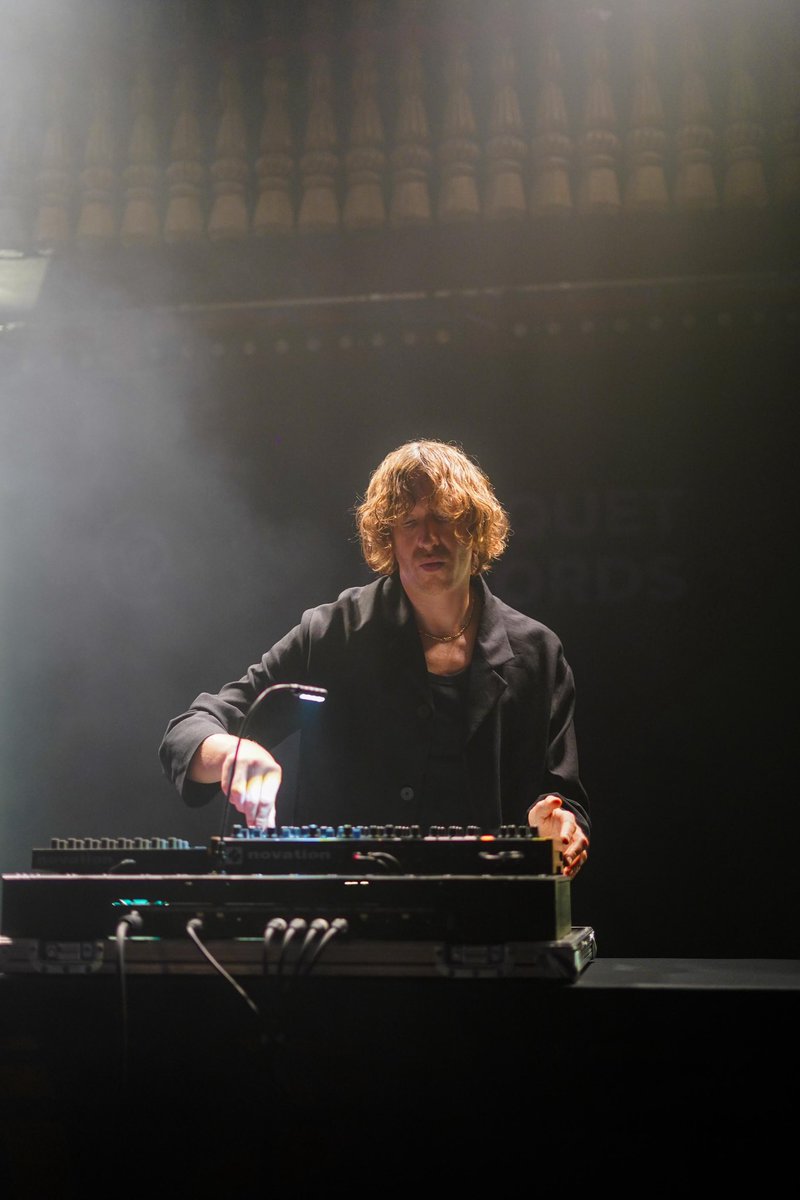 BanquetRecords's tweet photo. Daniel Avery bringing his live solo set to Circuit.  building, morphing, atmospheric techno with acidic overtones; a performance to remember in support of new album TREMOR
📷: @BobbyVMedia https://t.co/hCm64nMnCL