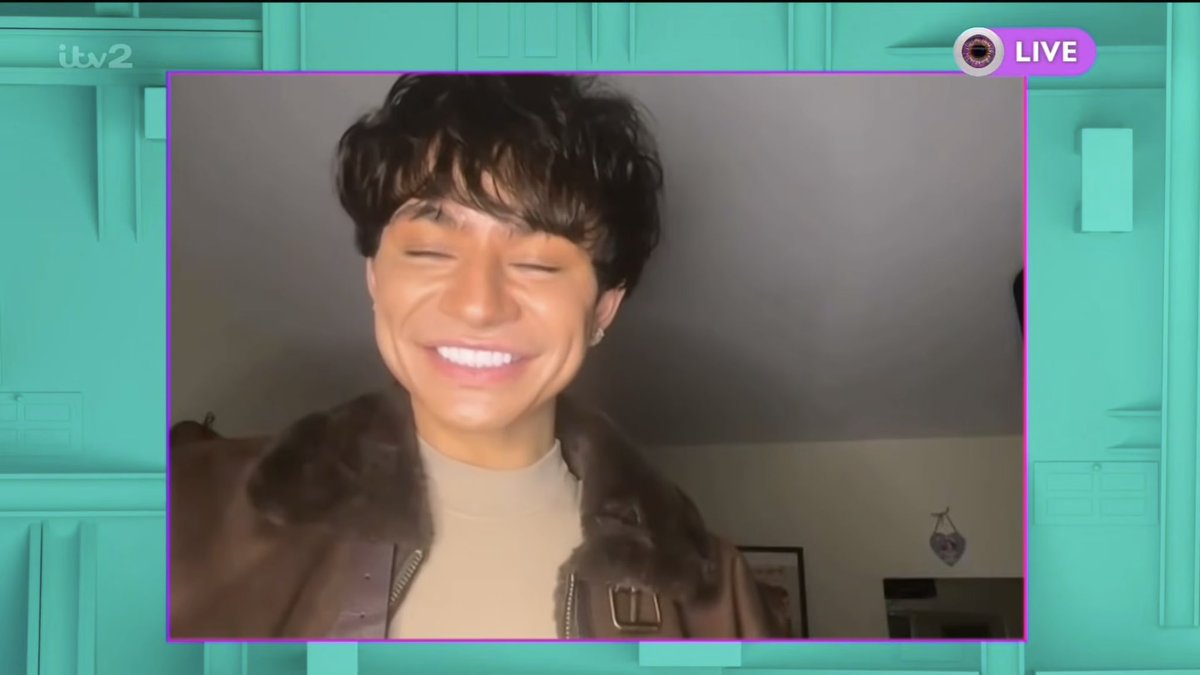 Was Sam speaking with a lisp because he's got a fresh set of turkey teeth? #BBUK #BBLL