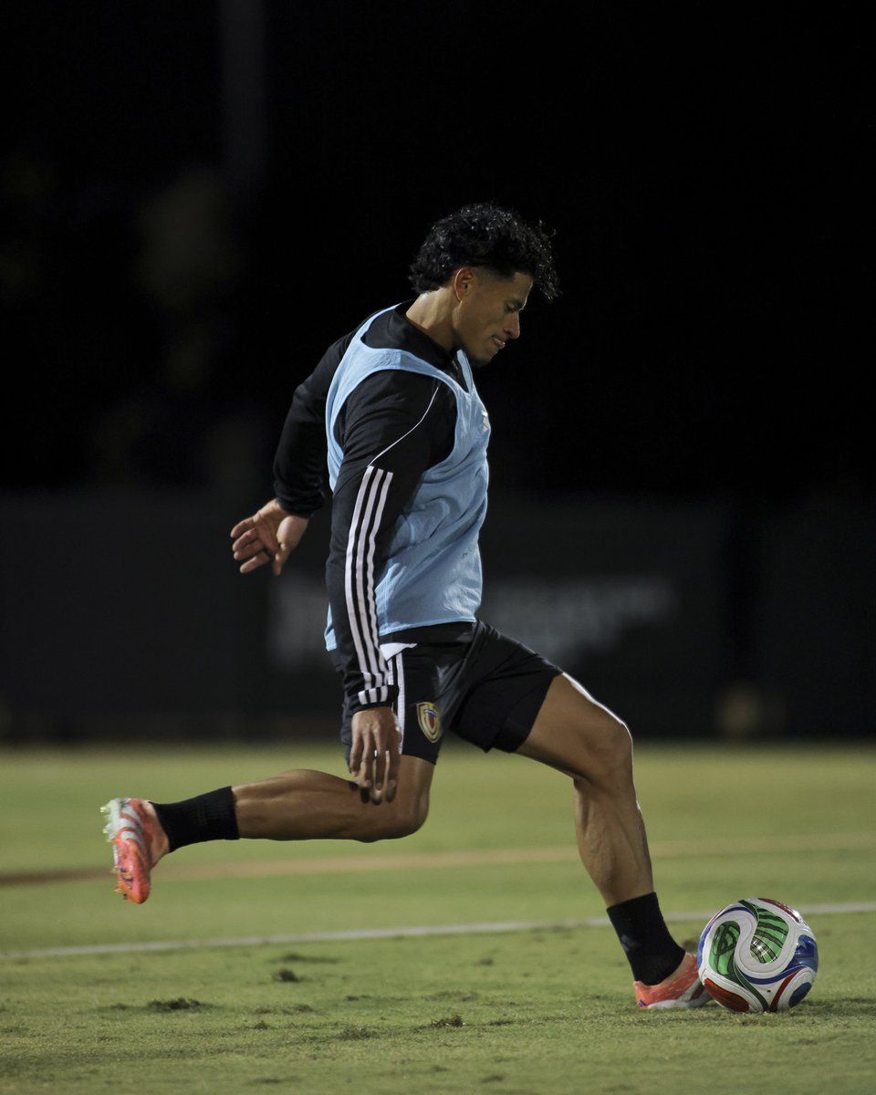 Ronald Hernández tweet media