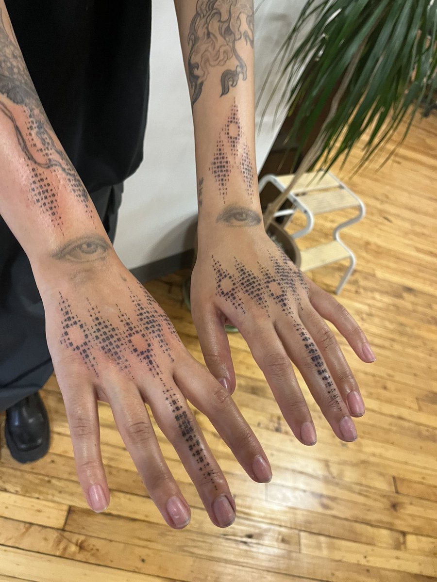 big_____car's tweet photo. Hi I’m Luke — I build ASCII tattoo software, tattoo the code, and post the random thoughts here :) more designs + tattoos on my instagram https://t.co/HktLOOVzqr