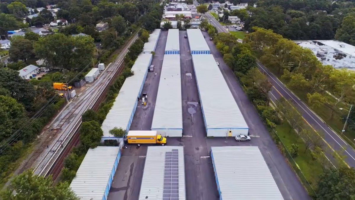 LIRR made it into a stock video shot in, the latest Wendover video.  That sloppy ballast work caught my eye immediately.

Any guesses for where?