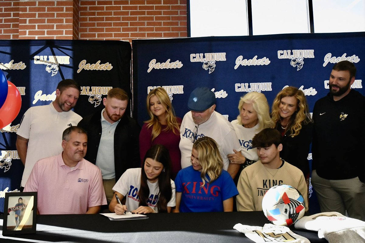 Big day for our Lady Jackets! 🐝

Congrats to Allie Chase (⚽️King Univ.), Maggy Abernathy (🥎Lipscomb), and Gracison Saylors (🏐Kentucky) on signing their NLIs and taking their talents to the next level! #GoJackets