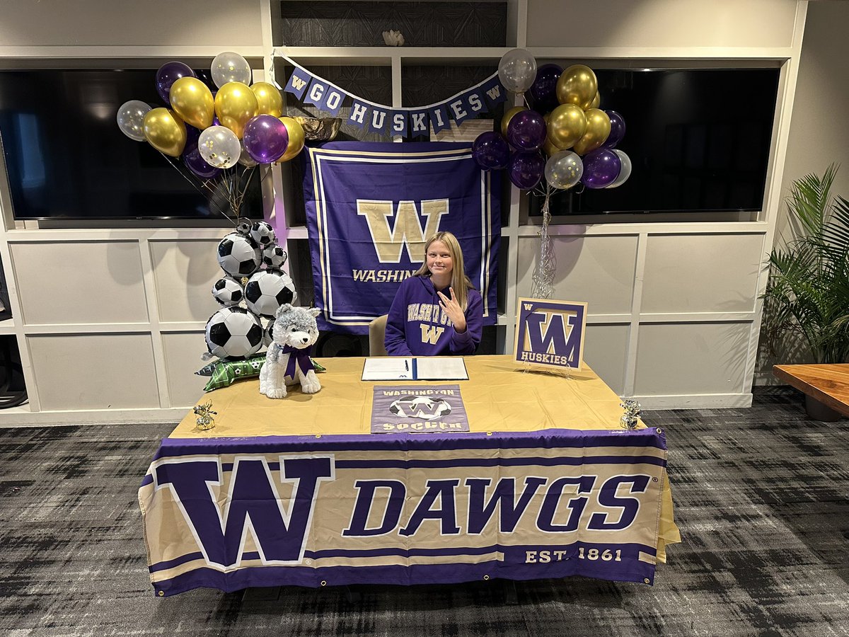 Rylie Hurst tweet media