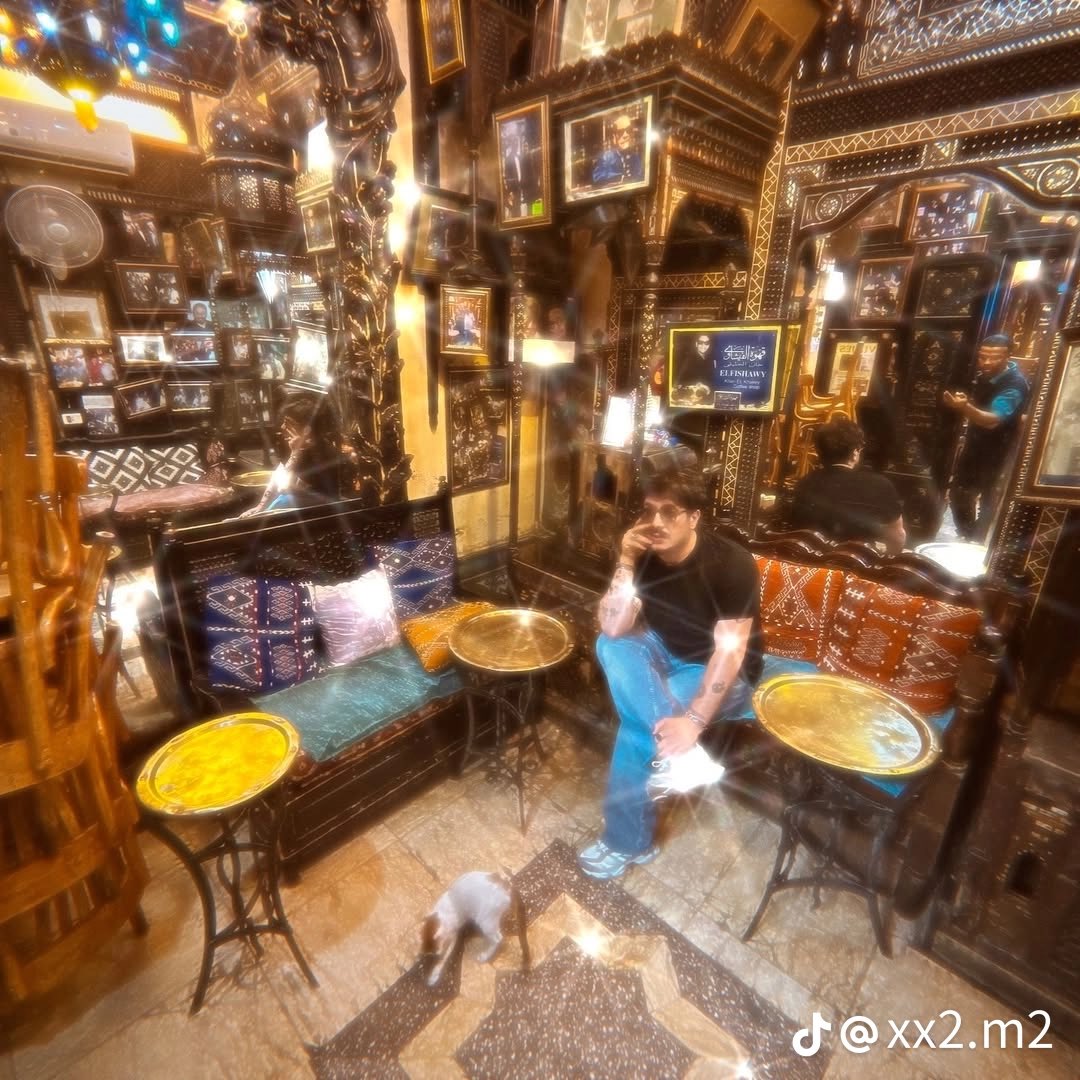 ahmedtahana's tweet image. الريس بيتفسح في مصر