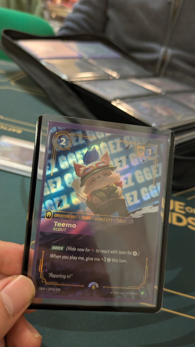 Just played against <a href="/KhasinoTTV/">Khasino</a> at my first Nexus night and he showed me this lil beauty. Played Viktor against Kai sa.Lost 2:1 but it's an  Interesting matchup: Kaisa removal is annoying but it  costs her quite a lot to remove my shit. And my removal hits way harder I fell idk🤷‍♂️