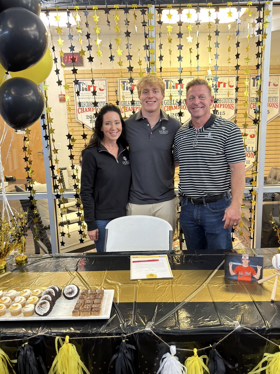 MCA Baseball tweet media