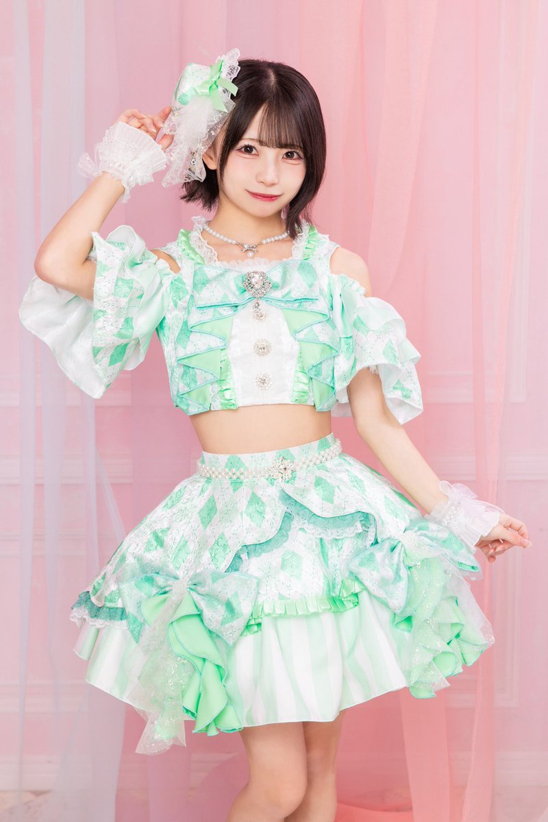 SRyVcwA5Ms0elIn's tweet image. #さいらぶなつき #かわしゃけ #ポラリスマイル
私が前世を知らないお二方にご挨拶をと思い特典券購入♪
　
彩良菜月さん(アポロイエロー)
黄色らしい面白くて可愛い方でした😁
チェキの“N”はNEOのNでは無くなっちゃんのNだそうです💦
「一緒だね😉」と言われました♪
　
川崎碧海…