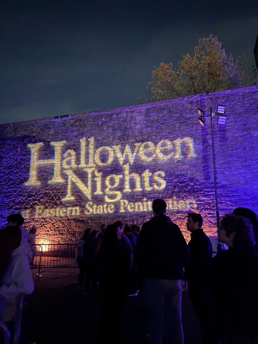 amrelmahdi0's tweet image. Halloween festival at Eastern State Penitentiary was 🔥
It’s a spooky season anyway iykyk lol 
#SpookyScarySunday