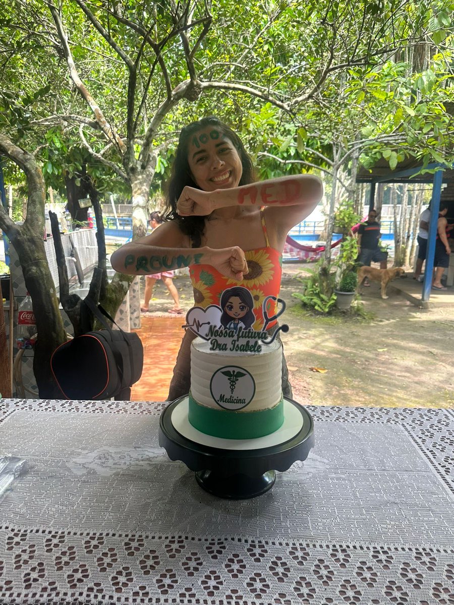 isa⁷ é med prouni 100%🩺 tweet media