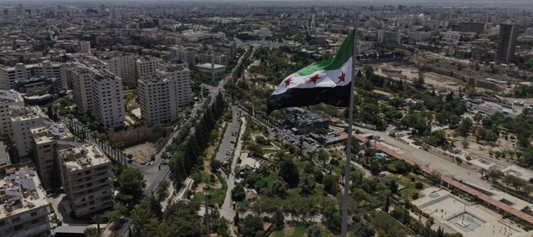 القيادة الوسطى #الأميركية تعلن  أنه رسميًّا تم انضمام #سوريا إلى التحالف الدولي ضد تنظيم الدولة