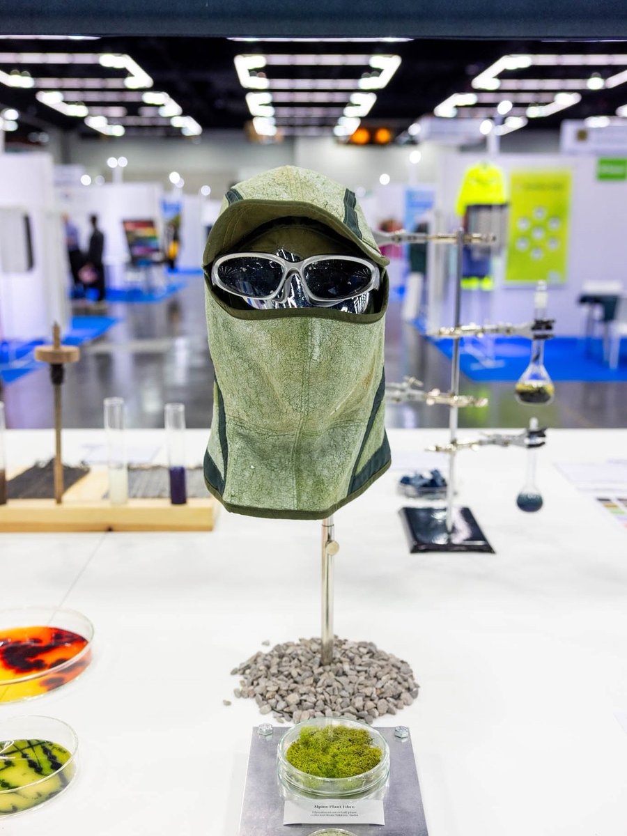 FunctionalFF's tweet image. Sustainability, fashion, and innovation intersect at #FunctionalFabricFairFall💡